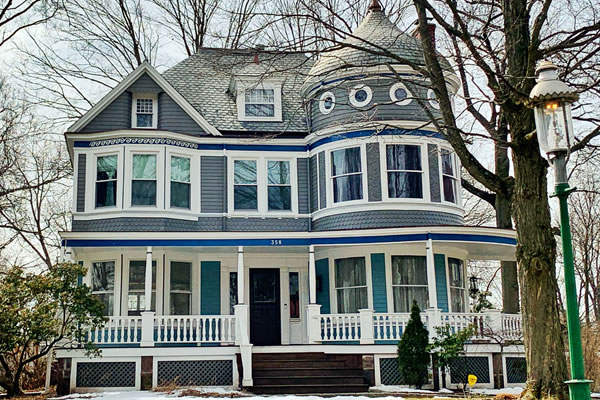 A Victorian home in SoMa